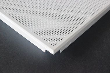 El techo acústico del impermeable teja el blanco de acero de aluminio/galvanizado cubierto