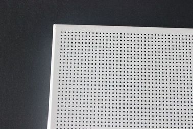 El techo acústico del impermeable teja el blanco de acero de aluminio/galvanizado cubierto