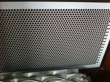 Acero inoxidable de la barrera perforada de la malla metálica de la decoración, malla metálica protectora
